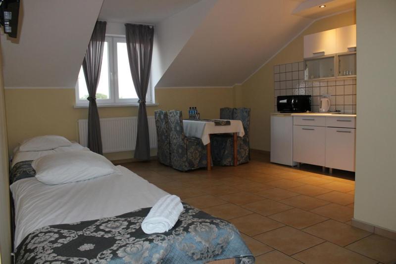 Restauracja Hotel Kassandra Września Dış mekan fotoğraf