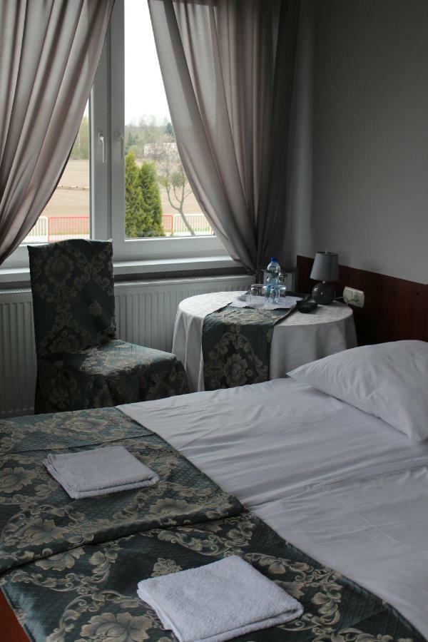 Restauracja Hotel Kassandra Września Dış mekan fotoğraf