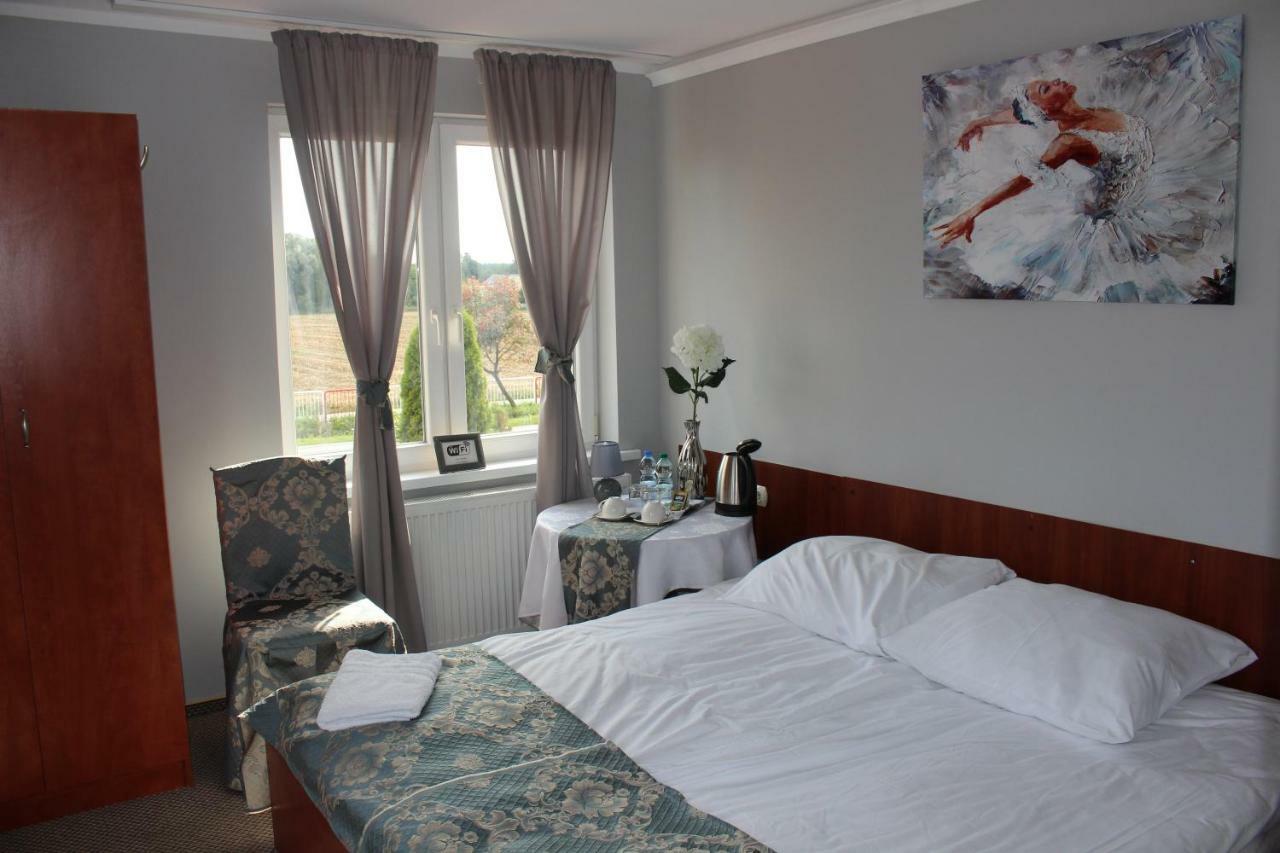 Restauracja Hotel Kassandra Września Dış mekan fotoğraf