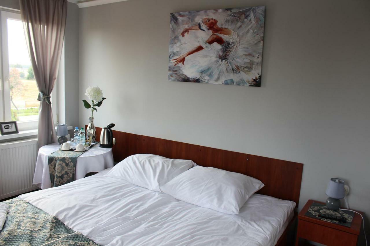Restauracja Hotel Kassandra Września Dış mekan fotoğraf