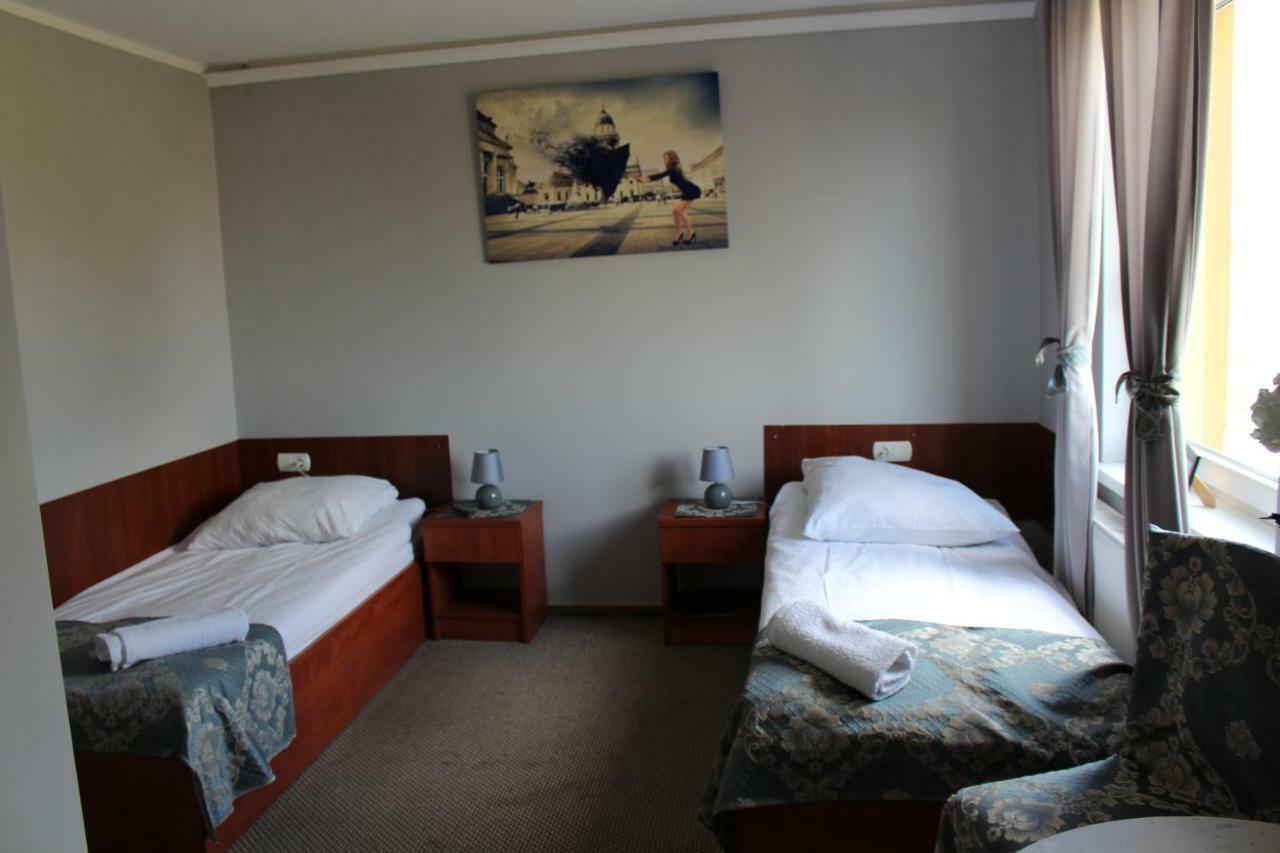 Restauracja Hotel Kassandra Września Dış mekan fotoğraf